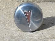 pontiac wheel center cap.jpg