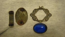 Second Gilt  Button From Colonial Site & Other Stuff 004.JPG