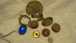 Second Gilt  Button From Colonial Site & Other Stuff 006.JPG
