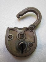 Old Lock, Shell Cassing 20mm 013.JPG