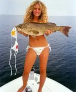 women-fishing-gag-grouper-beauty.webp