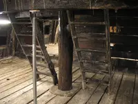 Vasa-lower_gun_deck_companionways.webp