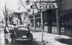 first domino's store.webp