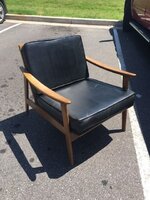 chair1.JPG