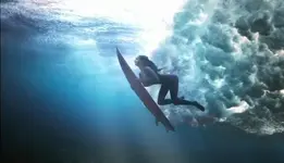 national-geographic-surfer.webp