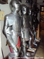 visit-medieval-spain-armour-shop.jpg