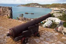 Fort-Louis-cannon.webp