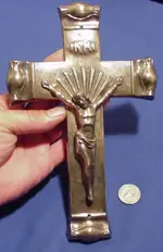 Crucifix silver.webp