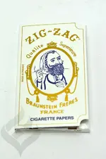 zig-zag-white-rolling-papers2.webp