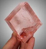 pink iceland spar.jpg