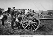 gunners-of-field-artillery-drilling-with-a-12-pounder-1895-bjwb5n.webp