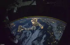 Space-Station-photos_nighttime_Italy_article-1329943-0C1599B8000005DC-178_964x630.webp