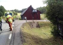 20170909_car-in-barn-roof..jpg