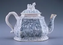 Teapot 1739-1755 Staffordshire  White stoneware - salt glaze.webp