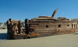 The-Lost-Ship-Of-The-Mojave-.webp