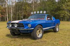 1967-Ford-Mustang-with-a-427-ci-V8-01.webp