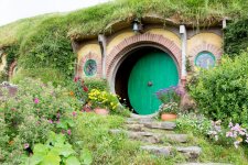 hobbit-house.jpg.824x0_q71_crop-scale.jpg