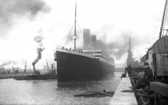 1024px-Titanic_in_Southampton963.jpg