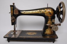 sd0082-singer-sphinx-antique-treadle-sewing-machine-cast-iron-early-1912.jpg