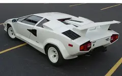 1988lambo-gateway-rear-800-640x400.webp