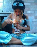 ab2d23fff33005eb034adfa58654ce82--magic-carpet-stoner-girl.jpg