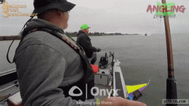 boat b.gif