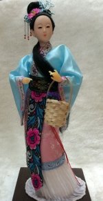 Miniature-Figurines-Traditional-Chinese-Art-Silk-Figurine-Doll-With-A-Basket-Of-Flowers-Old-Styl.jpg