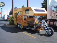 ridiculous-creative-rv-designs6.webp