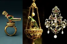 13_StunningJewelry16th17thCenturypendant.webp