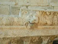 Baalbek-temple of Jupiter architectural ornaments.webp