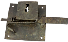 1700s-Iron-Door-Lock-Plate-And-Key-From-Thecuriousamerican.png