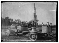 Krupp_balloon_gun_on_truck_LOC_08648v.jpg