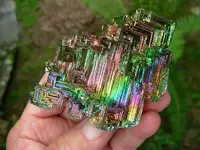 Bismuth_Crystal_049_Aug_2015.webp