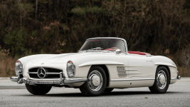 Classic_Sports_Car_Scottsdale_Picks_300SL_Gooding.png