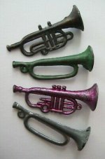 VTG-Old-Metal-Instrument-HORN-Bugle-Charms-Cracker-Jack.jpg