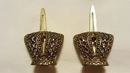 SafeVintageHairBarrettes-HairClips-FiguralMetalCROWNS.webp