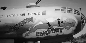 b29-nose-art-wwii.webp