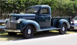 1200px-1946_Chevrolet_DP_½-ton_truck,_front_left.jpg