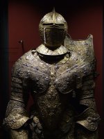 Rüstkammer,_Dresden_-_armour.jpg