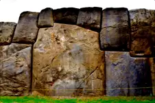 wallsacsayhuaman2.webp