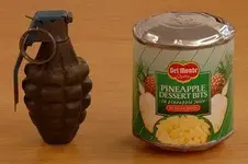 grenades pineapple.webp