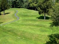 300px-Serpent_mound_8438.jpg