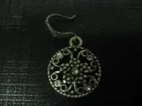 hh earring.webp