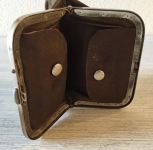 Antique Leather Change Purse02-crop.png