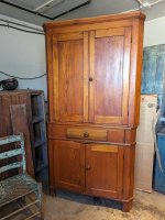 Late1800sEarlyAmerican CornerCupboard_Front2.jpg