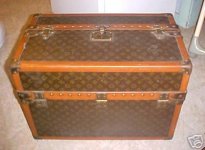 large steamer trunk.jpg