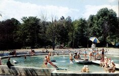 !Moutainbrook_Pool,_Stroudsburg,Pa_fs.jpg