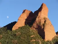 800px-Image-Las_Médulas_con_luna.webp