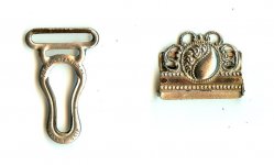 Buckle and Clip (Medium).jpg