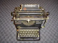 Old Typewriter 001.webp